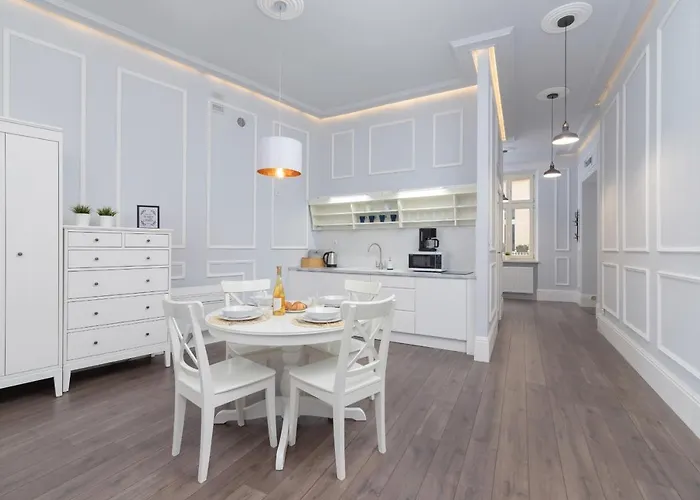 Perla Starego Miasta Kamienica Czapskich By Noclegi Renters